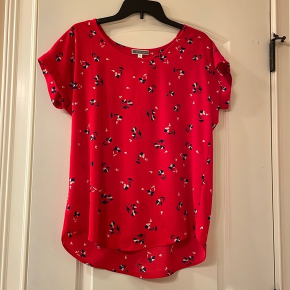 Floral top - Picture 1 of 4